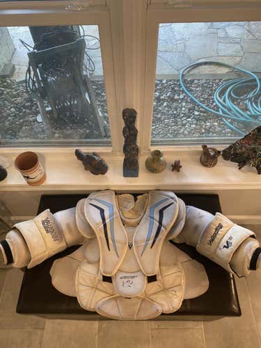 Vaughn Velocity V6 Pro Goalie Chest and Arm Protector