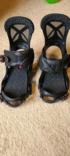 Used Women's Large Burton Snowboard Bindings All Mountain