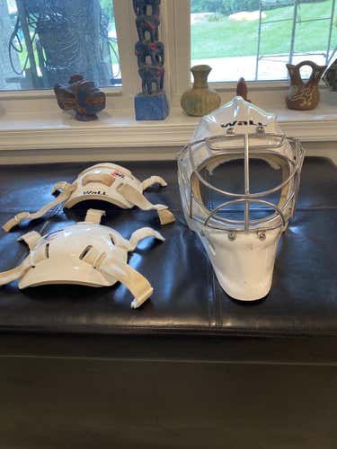 Wall W8 Goalie Mask