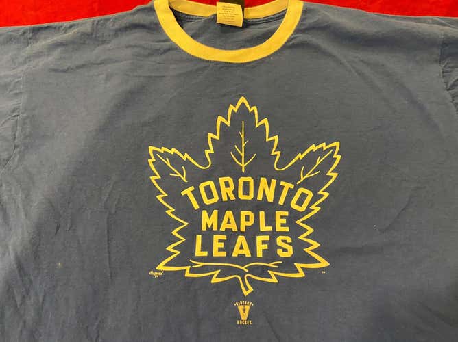 Used Toronto Maple Leafs Vintage NHL Hockey Majestic XXL T-Shirt