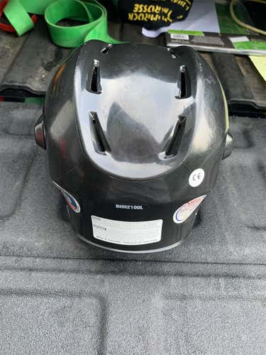 Used Large Bauer BHH4500L Helmet