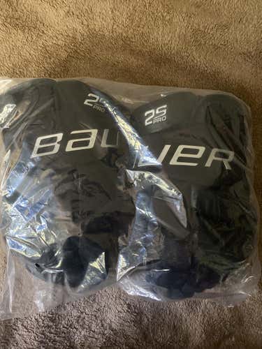 Black Senior Bauer Supreme 2S Pro 13"  Gloves