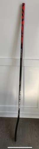 Intermediate Right Handed Mid Pattern  Vapor FlyLite Hockey Stick