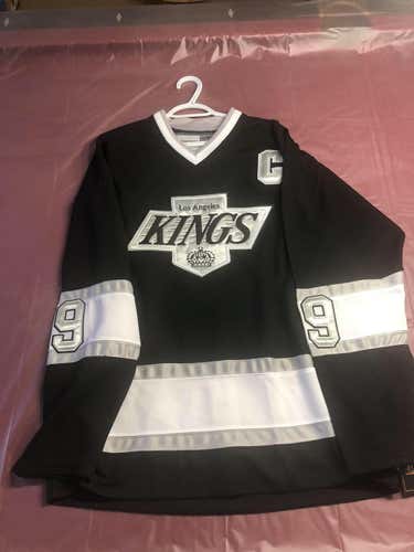 WAYNE GRETZKY LOS ANGELES KINGS JERSEY