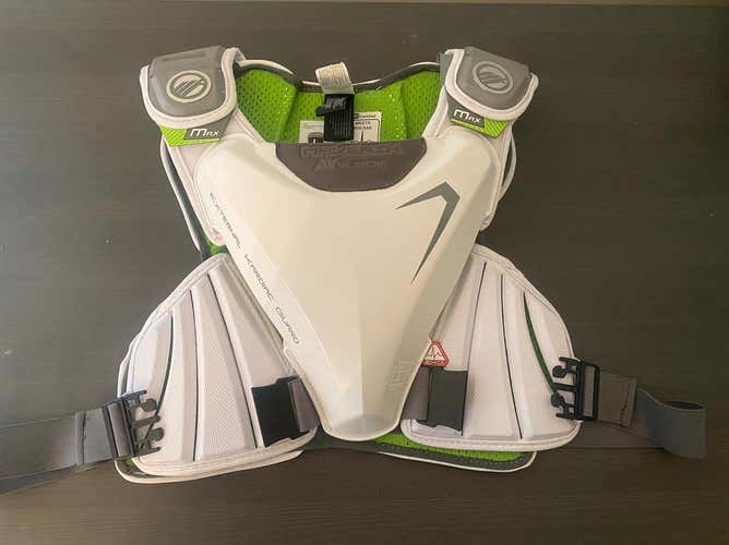 Maverik MAX EKG Lacrosse Shoulder Pads