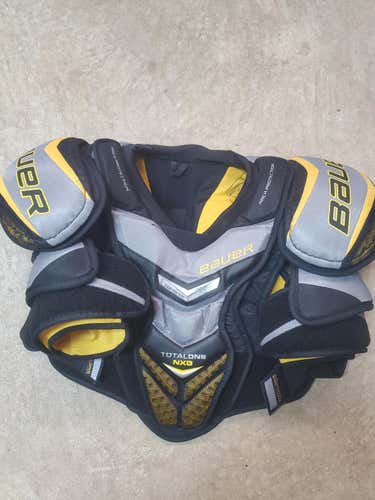 Used Medium Bauer Supreme TotalOne NXG Shoulder Pads