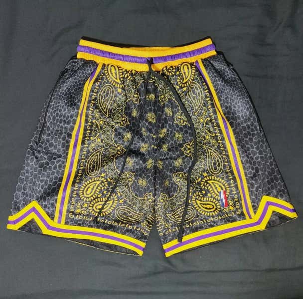 ウェア Collect & Select LAKERS SWINGMAN SHORTS Collect + Select Swingman Shorts “WHAT THE Lakers” - Men's