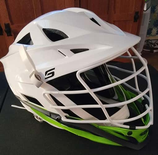 Used White Cascade S Helmet - Like New