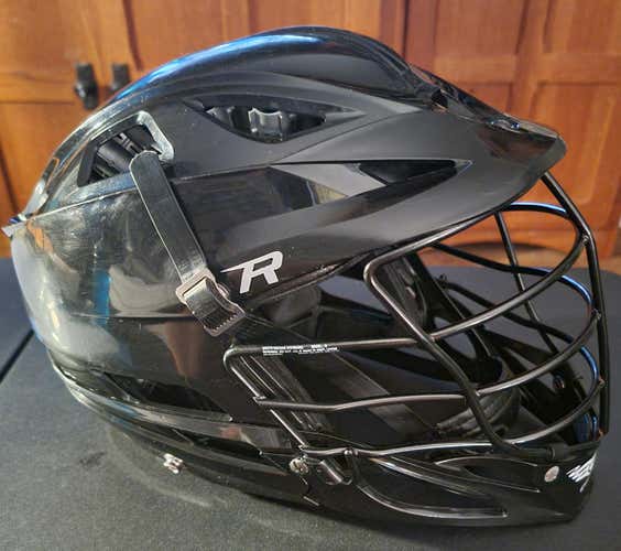 Black Adult Cascade R Helmet