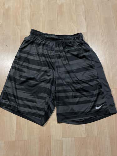 L Nike Shorts