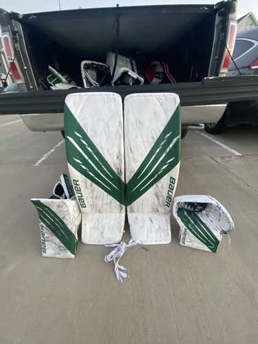 Jake Oettinger Bauer Full Set