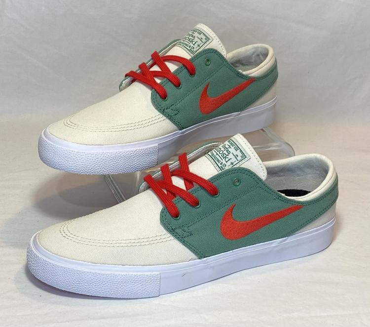 nike zoom janoski canvas