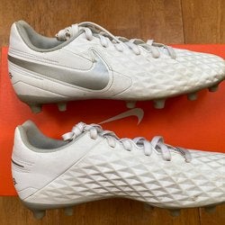 Nike TIEMPO LEGEND 8 CLUB FG/MG CLEATS - WHITE/CHROME/PURE PLATINUM, Size 7.5 (women 8.5)