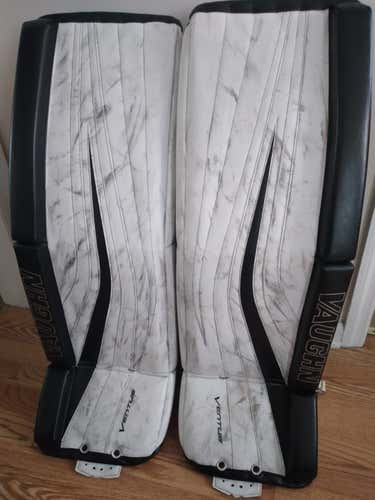 White Used Senior 34" Vaughn Ventus SLR Pro Carbon Goalie Leg Pads
