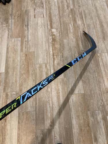 Senior Right Handed As3 Pro Hockey Stick