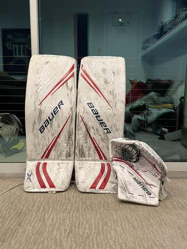 Bauer Vapor 2X Pro Goalie Pads and Glove Vitek Vanacek Pro Return