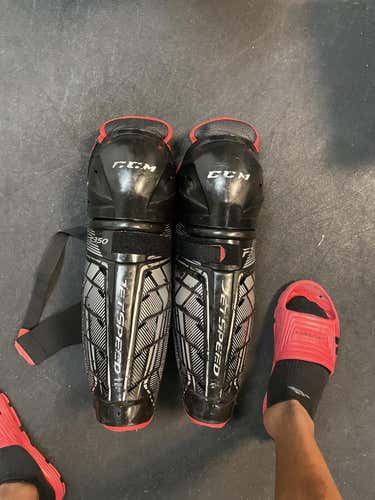 Senior CCM JetSpeed FT350 Shin Pads