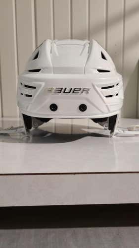 White Used Medium Bauer Re-Akt 150 Helmet