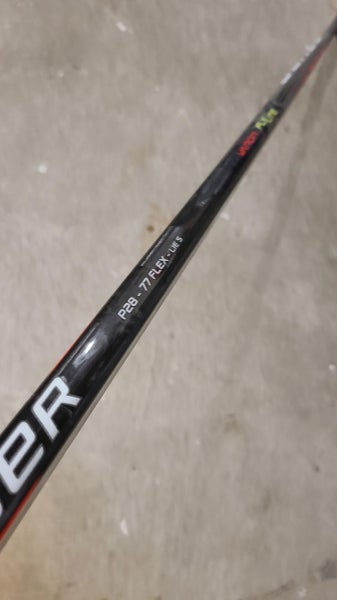 Used Senior Bauer Right Handed Vapor FlyLite Hockey Stick Mid Pattern