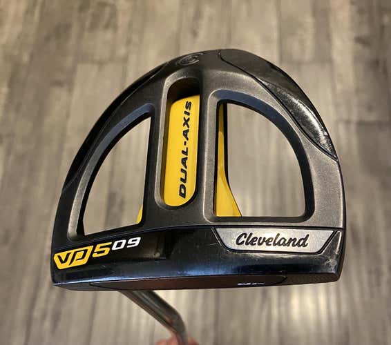 Used Men's Cleveland Right Handed Mallet Vp5 09 Putter 35"