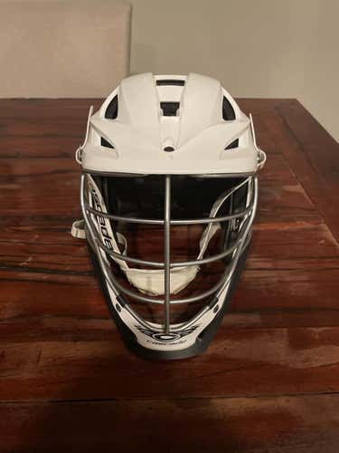 White Adult Player's Cascade S Helmet