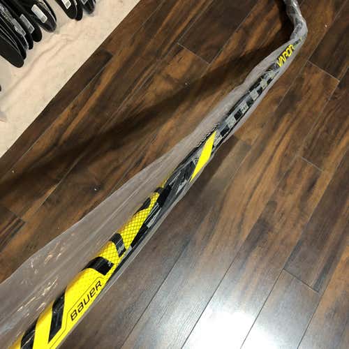 New Intermediate RH Bauer Vapor FlyLite P92 Hockey Stick 55 Fle