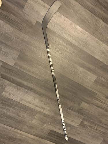 Senior Right Handed Mid Pattern Phil Kessel Pro Stock Project X Hockey Stick