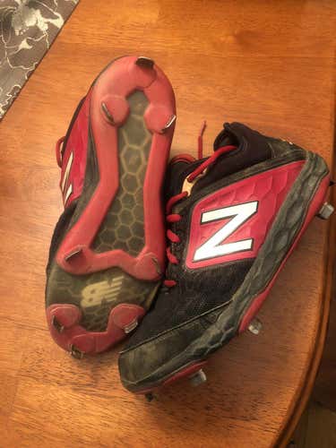 Men's Metal Low Cut New Balance Baseball Cleats