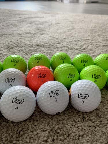12 Used Vice Pro/Pro Plus Golf Balls
