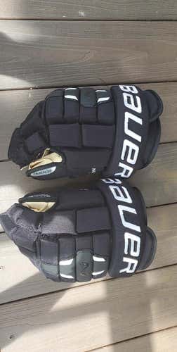 New Bauer Nexus N2900 Gloves 13" Black