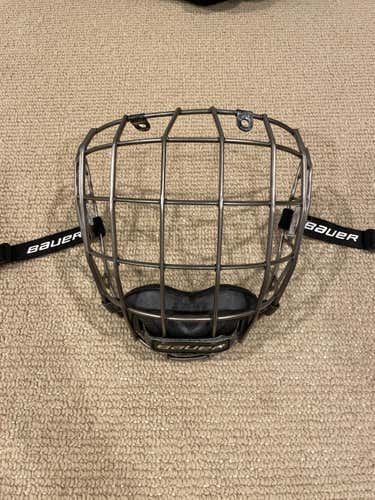 Bauer Reakt Cage