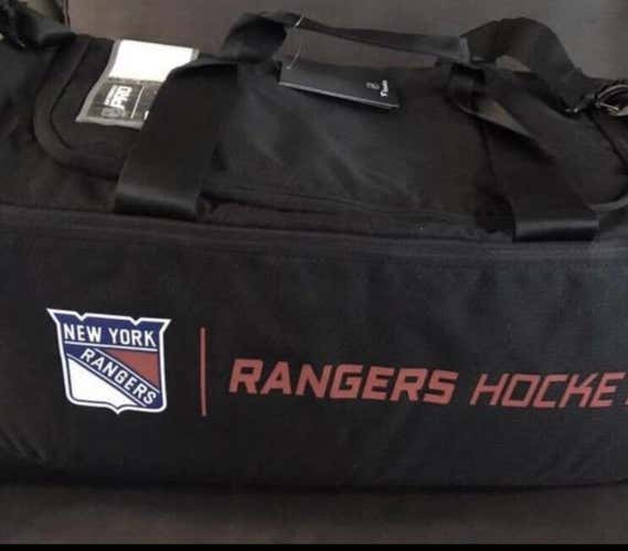*Last One* NEW YORK RANGERS PRO TEAM ISSUED NHL HOCKEY COACHES/ DUFFLE BAG