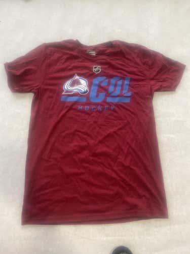 New Colorado Avalanche Player Issued Fanatics T Shirt Sizes Medium or Large