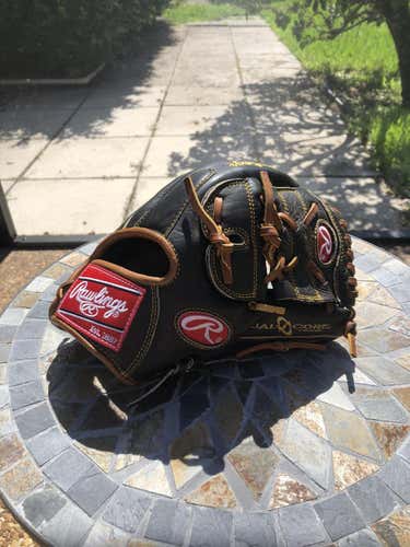 Black Used Right Hand Throw 11.75" Heart of the Hide Baseball Glove