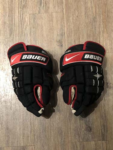 Nike Bauer Chicago Blackhawks Hockey Gloves 4 Roll 14”