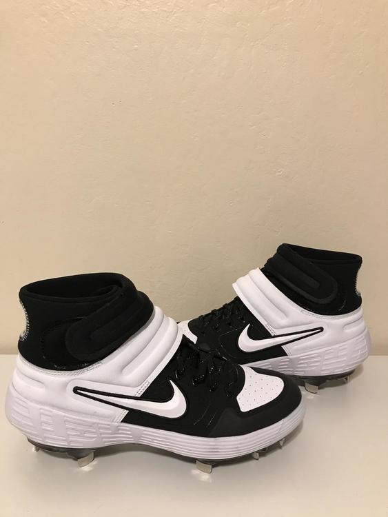 alpha huarache elite 2 men's mid metal baseball cleats