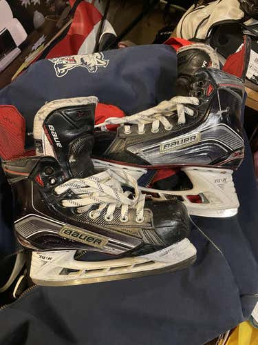 Used Bauer Extra Wide Width  Size 6.5 Vapor X800 Hockey Skates