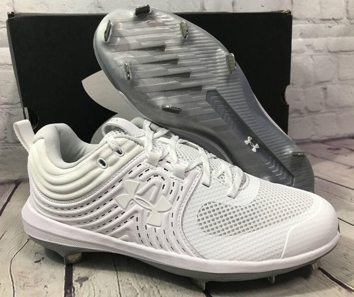 Under Armour Women’s Glyde ST Metal Softball Cleats White Size 8 New With Box