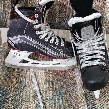 Used Junior Bauer Vapor X500 Hockey Skates Size 4.5EE