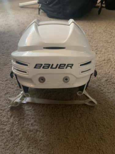 White Used Medium Bauer  Re-Akt 75 Helmet