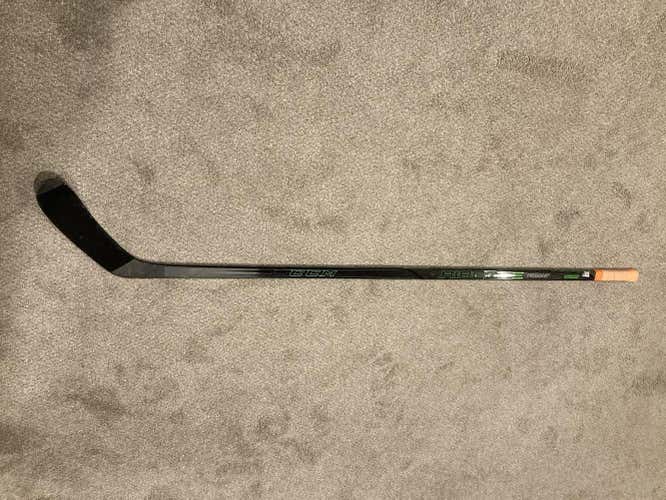 CCM Ribcore Trigger 5 85 p28 Mcdavid Right