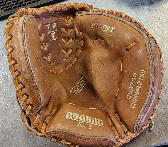 Used Brown Right Hand Throw 32" Catchers glove