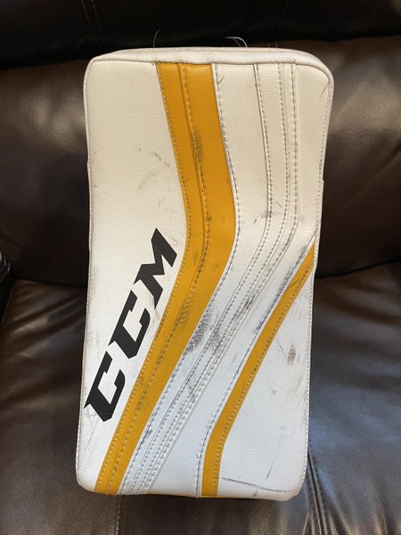 CCM Hockey goalie Blocker R1.9