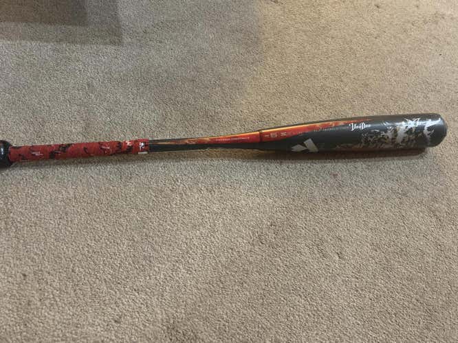 Used Kid Pitch (9YO-13YO) USSSA Certified DeMarini Voodoo Bat (-5) 26 oz 31"