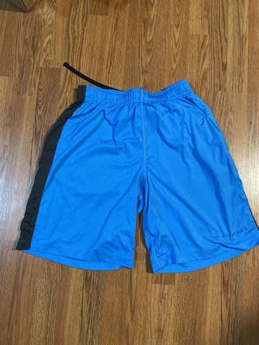 Nike Livestrong Large Shorts