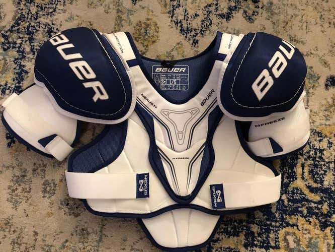 Bauer Nexus Freeze shoulder pads senior large