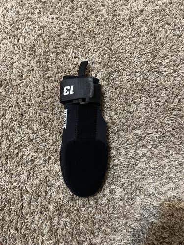 Benik Sliding Hand Mitt