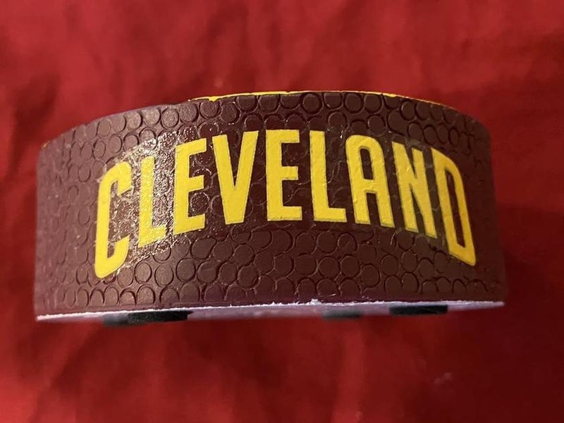 NBA Cleveland Cavaliers Basketball Business Card Holder * NEW IN BOX