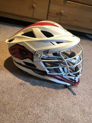 White Used Cascade S Helmet