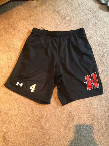 Black Used Medium/Large Under Armour Shorts